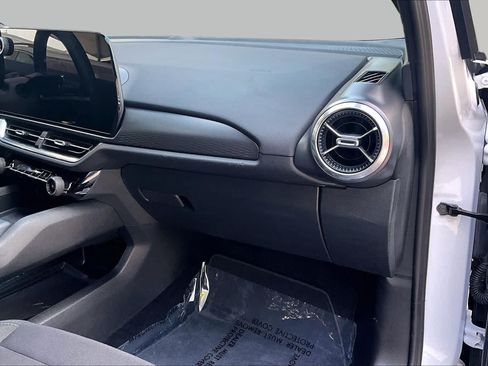 Used 2026 Chevrolet Equinox EV LT FWD image 18
