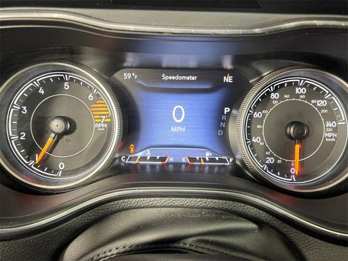 Used 2019 Jeep Cherokee Limited w/ Luxury Group image 28