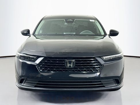 Used 2023 Honda Accord EX image 2