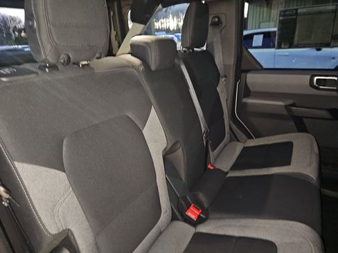 Used 2023 Ford Bronco Big Bend image 12