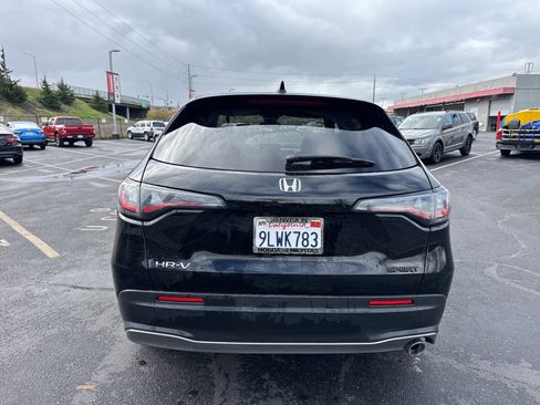 Used 2024 Honda HR-V Sport image 6