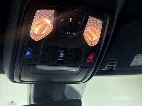 New 2026 RAM 1500 4x4 Crew Cab image 15