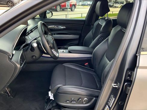 Used 2022 Genesis GV70 2.5T w/ Sport Prestige Package image 7