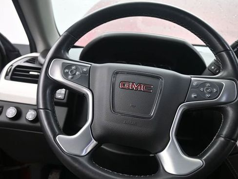 Used 2020 GMC Yukon SLE w/ SLE Value Package AWD/4WD image 29