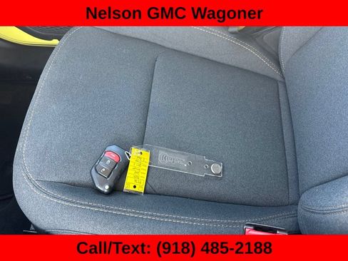 Used 2024 Jeep Wrangler Sport AWD/4WD image 24