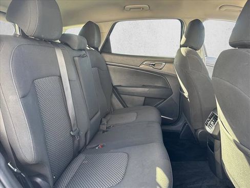 Used 2023 Kia Sportage LX image 19