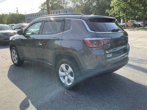 Used 2019 Jeep Compass Latitude w/ Cold Weather Group image 6