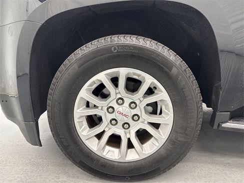 Used 2019 GMC Yukon XL SLT image 10