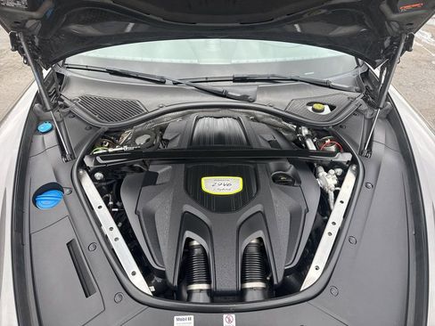 Used 2018 Porsche Panamera 4 image 19
