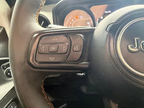 Used 2024 Jeep Wrangler Unlimited Sport AWD/4WD image 18