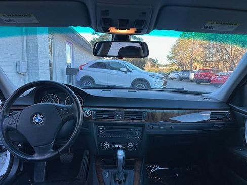 Used 2011 BMW 328i Sedan image 16