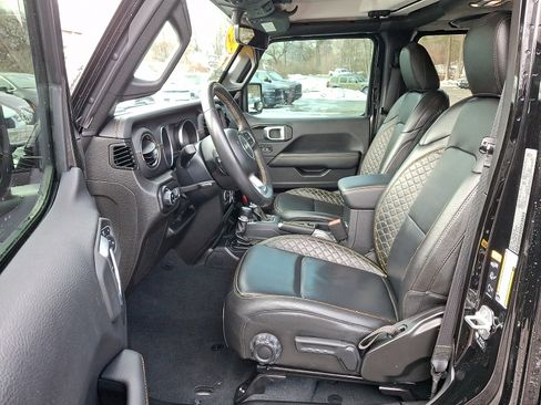 Certified 2022 Jeep Gladiator Overland image 14