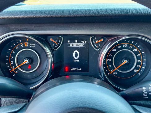 Used 2021 Jeep Wrangler Unlimited Sport AWD/4WD image 23