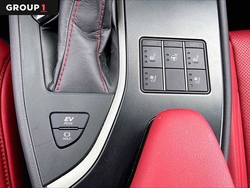 Certified 2024 Lexus UX 250h F Sport FWD image 33