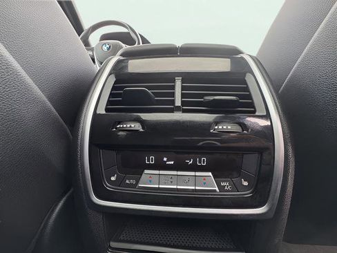 Used 2019 BMW X5 xDrive50i w/ Parking Assistance Package image 20