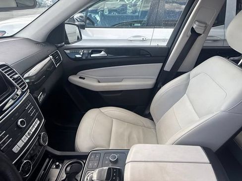 Used 2019 Mercedes-Benz GLS 450 4MATIC image 17