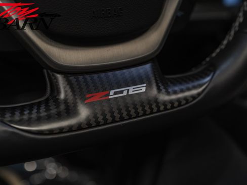 Used 2016 Chevrolet Corvette Z06 w/ 3LZ Preferred Equipment Group image 41