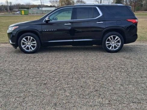 Used 2018 Chevrolet Traverse High Country image 3