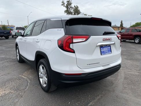 Used 2024 GMC Terrain SLE FWD image 14