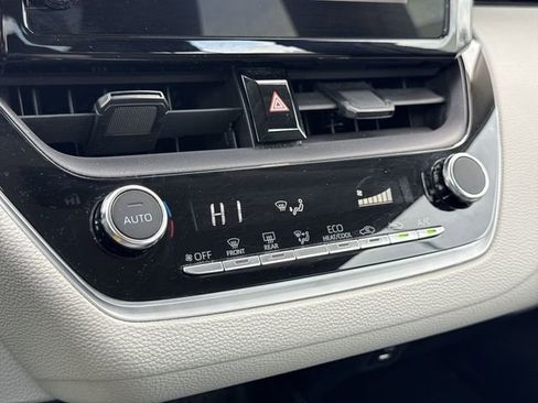 Used 2023 Toyota Corolla LE image 16