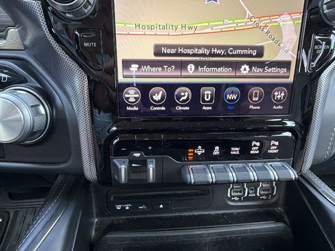 Used 2019 RAM 1500 Limited AWD/4WD image 34