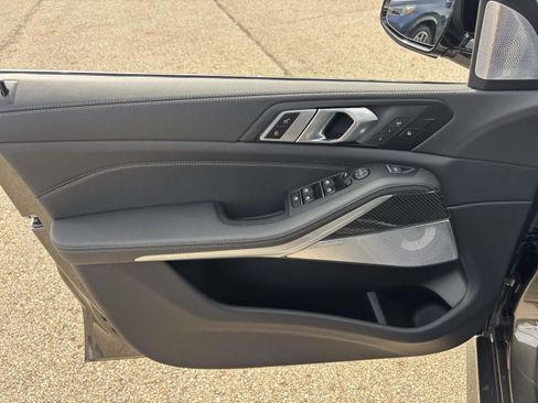 New 2026 BMW X5 M60i image 11