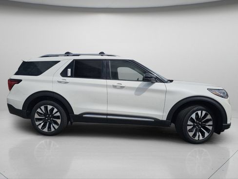 New 2026 Ford Explorer Platinum image 25