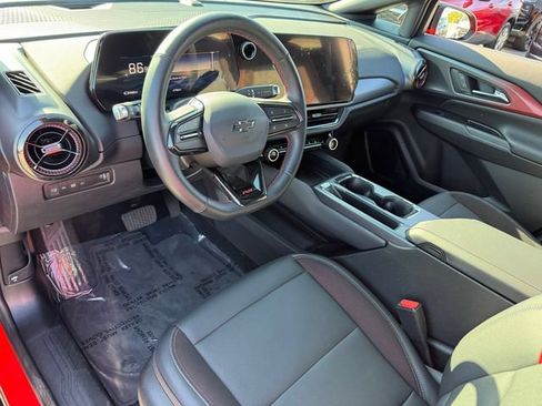 Used 2026 Chevrolet Equinox EV RS FWD image 13