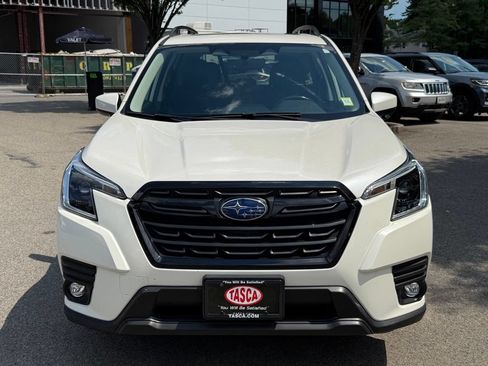 Certified 2024 Subaru Forester Premium AWD/4WD image 3