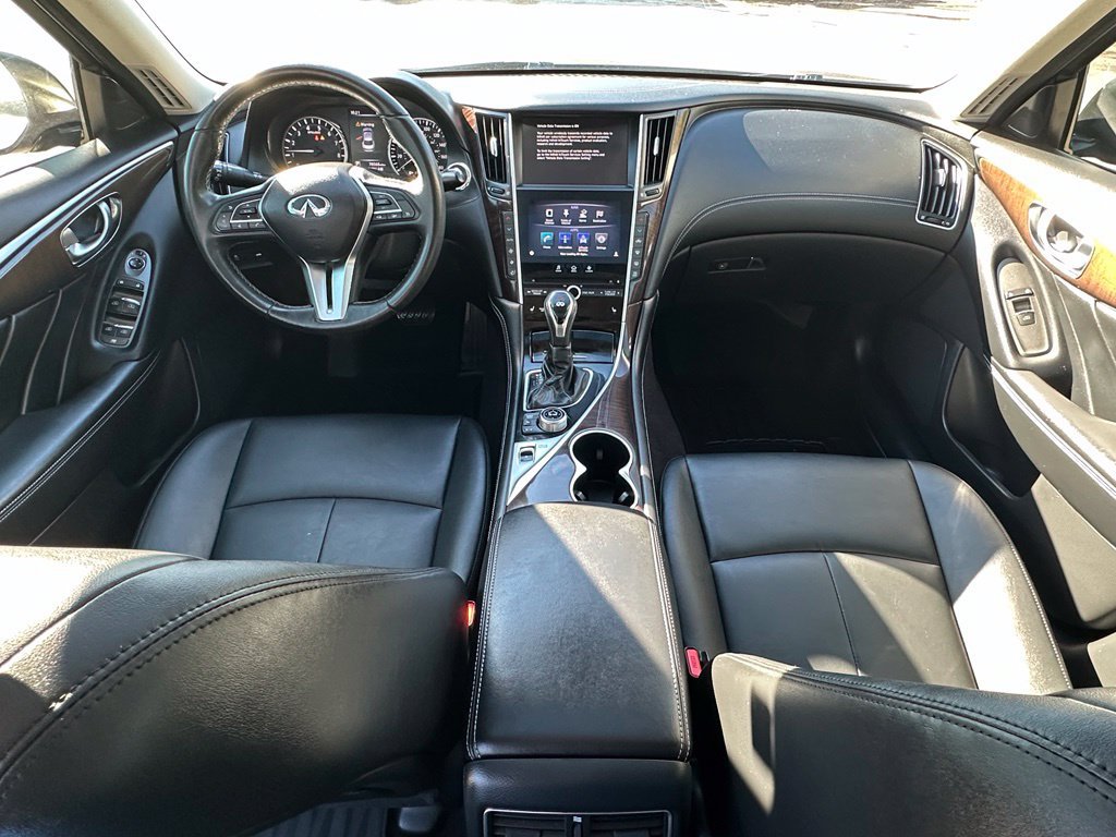 Used 2018 INFINITI Q50 Luxe w/ Essential Package (3.0T Luxe) AWD/4WD image 21