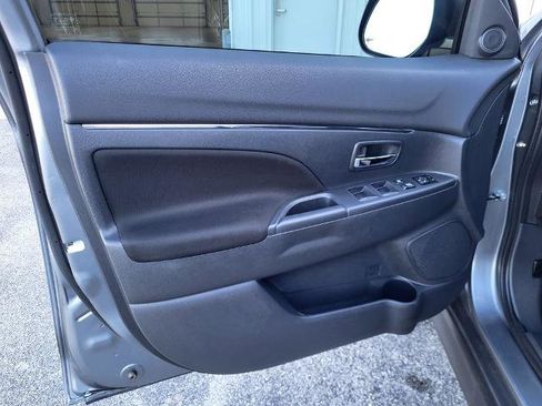 Used 2025 Mitsubishi Outlander Sport AWD image 14