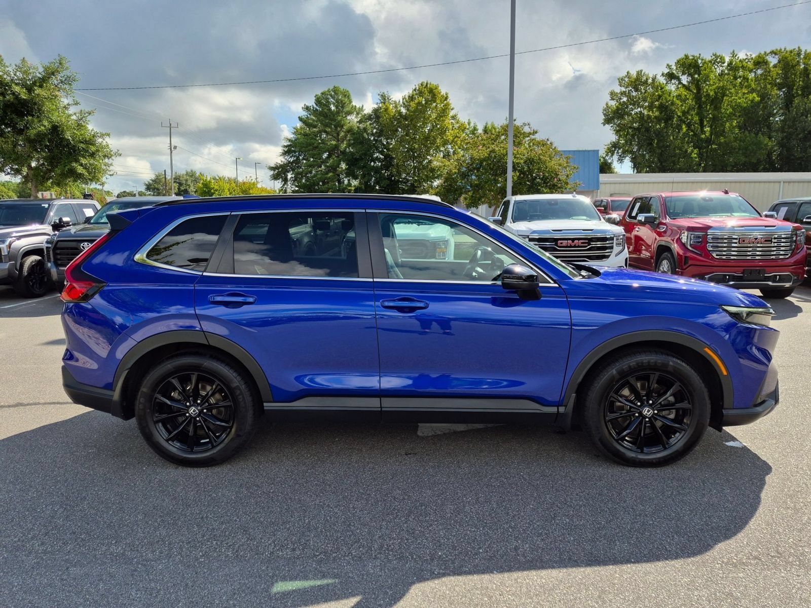 Used 2024 Honda CR-V Sport-L image 2