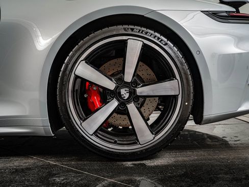 New 2026 Porsche 911 Carrera 4S image 12