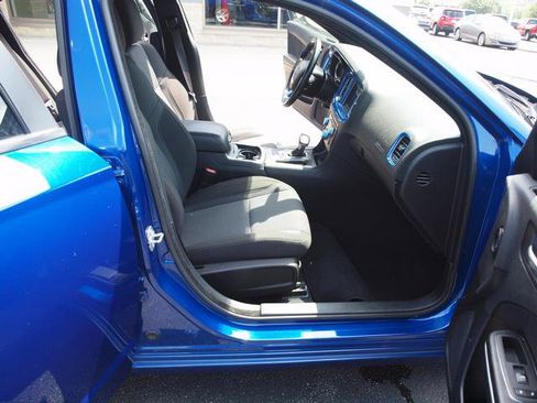Used 2020 Dodge Charger SXT w/ Driver Convenience Group RWD image 6