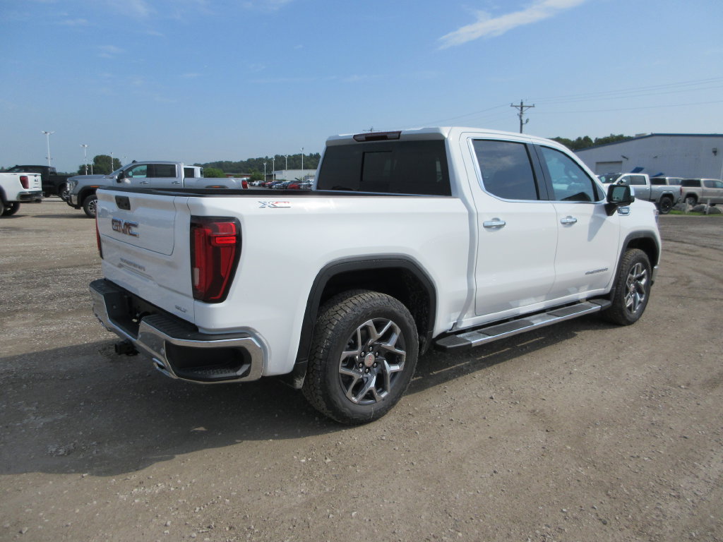 New 2026 GMC Sierra 1500 SLT w/ SLT Premium Plus Package AWD/4WD image 4