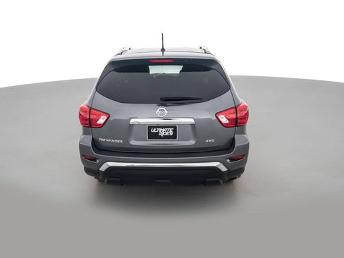 Used 2018 Nissan Pathfinder S AWD/4WD image 6