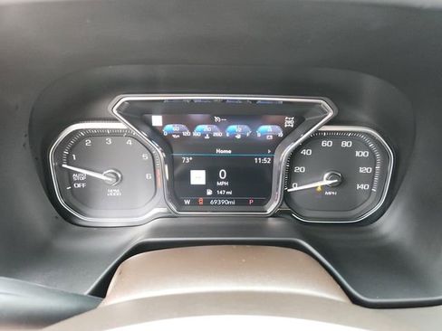 Used 2021 GMC Yukon SLT w/ SLT Premium Package image 30