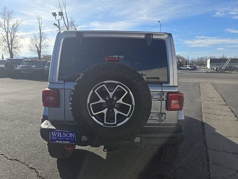 Used 2020 Jeep Wrangler Unlimited Rubicon w/ Steel Bumper Group AWD/4WD image 6