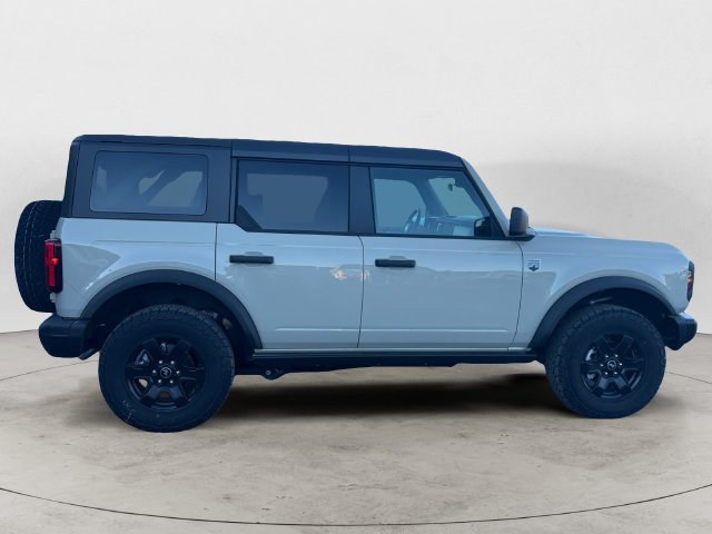 Used 2025 Ford Bronco Big Bend w/ Black Diamond Package AWD/4WD image 4