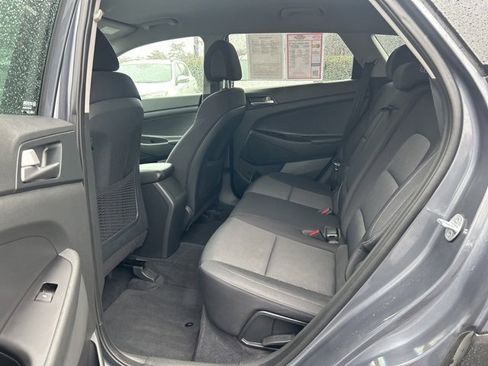 Used 2018 Hyundai Tucson SE image 15