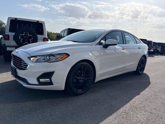 Used 2020 Ford Fusion SE w/ Equipment Group 151A FWD image 7