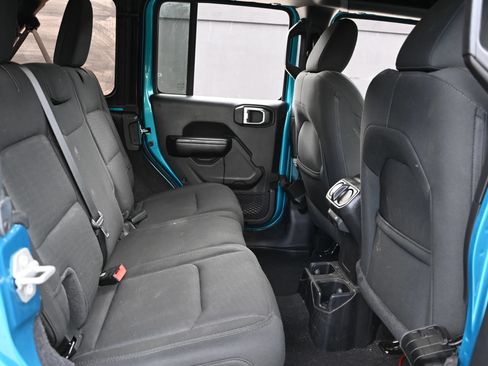 Used 2020 Jeep Wrangler Unlimited Sport S AWD/4WD image 16