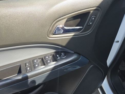 Used 2022 Chevrolet Colorado Z71 w/ Safety Package image 9