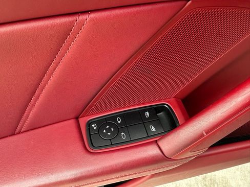 Certified 2022 Porsche 911 Targa 4S AWD/4WD image 23
