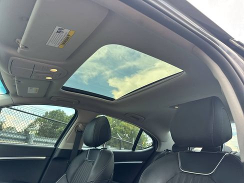 Used 2019 Genesis G70 2.0T Advanced w/ Elite Package RWD image 32