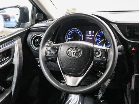 Certified 2018 Toyota Corolla SE w/ Carpet Mat Package (TMS) FWD image 17