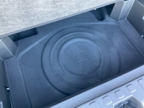 Used 2023 Chevrolet Equinox LT image 31