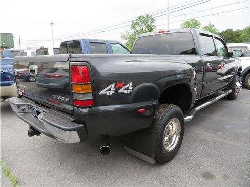 Used 2005 Chevrolet Silverado 3500 LT w/ Heavy-Duty Power Package image 2