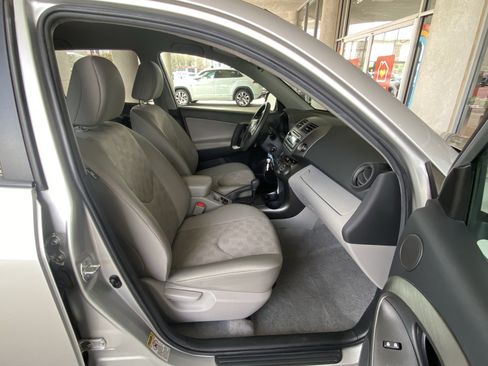 Used 2012 Toyota RAV4 4WD V6 w/ Tow Prep Pkg image 30