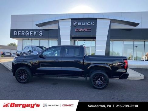 Used 2025 Chevrolet Colorado W/T w/ WT Custom Package AWD/4WD image 24